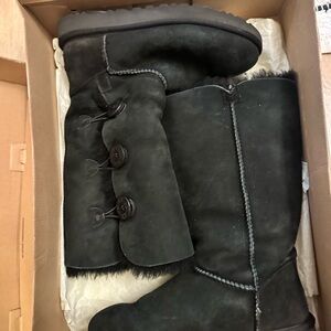 UGG Bailey Button Triplet II Boot-Black